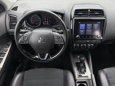 Used 2024 Mitsubishi Outlander Sport SE AWD/4WD image 12