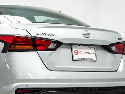Used 2024 Nissan Altima 2.5 SR FWD image 14