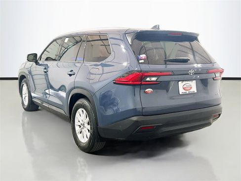 Used 2024 Toyota Grand Highlander XLE image 6