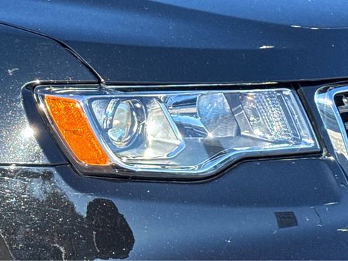 Certified 2021 Jeep Grand Cherokee Limited image 5