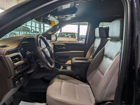 Used 2024 Chevrolet Suburban Z71 w/ Z71 Off-Road Package AWD/4WD image 21