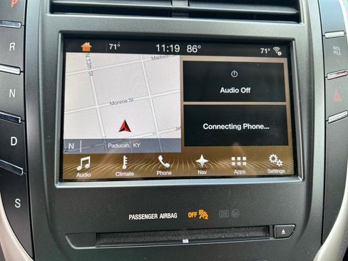 Used 2017 Lincoln MKC Select w/ Select Plus Package AWD/4WD image 20