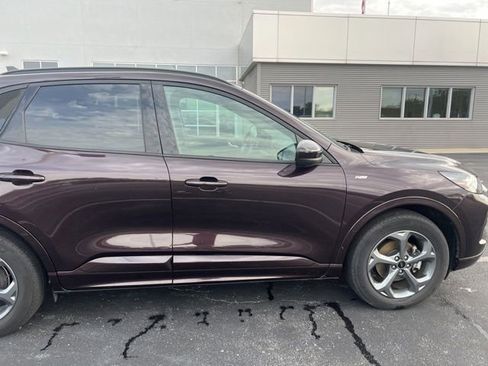 Used 2023 Ford Escape ST-Line Select w/ Tech Pack #2 AWD/4WD image 8