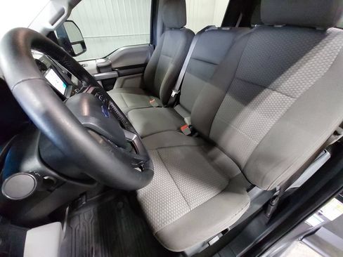 Used 2019 Ford F150 XLT w/ Equipment Group 302A Luxury AWD/4WD image 13