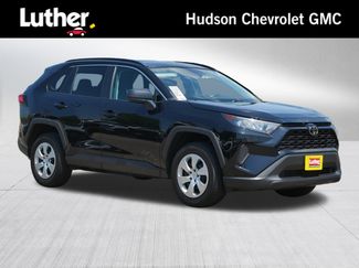 Used 2021 Toyota RAV4 LE AWD/4WD video 1