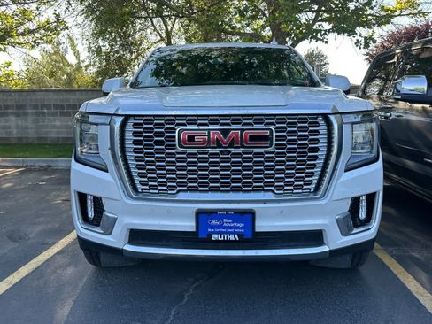 Used 2021 GMC Yukon XL Denali AWD/4WD image 2