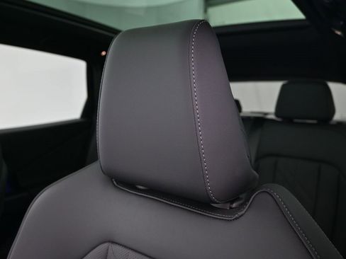 Used 2025 BMW X3 M50 w/ Premium Package image 19