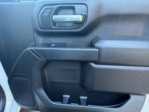 Used 2022 Chevrolet Silverado 2500 Custom w/ Custom Value Package AWD/4WD image 33