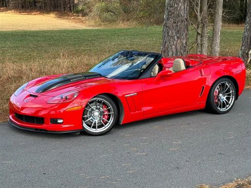 Used 2012 Chevrolet Corvette Grand Sport w/ 3LT Preferred Equipment Group image 12