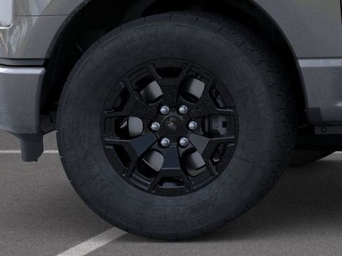 New 2025 Ford F150 Lightning XLT image 19