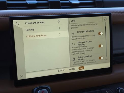 Used 2023 Land Rover Defender 130 S image 62