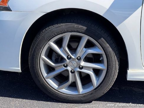 Used 2014 Nissan Sentra SR w/ SR Driver Package FWD image 36