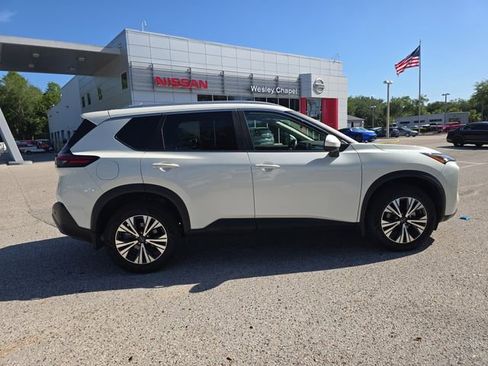 Certified 2023 Nissan Rogue SV w/ SV Premium B Package FWD image 9