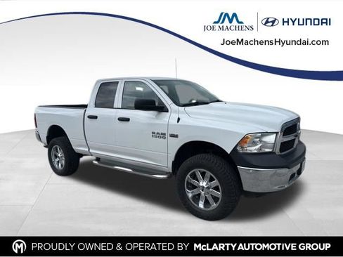Used 2018 RAM 1500 ST w/ SXT Appearance Group AWD/4WD image 7