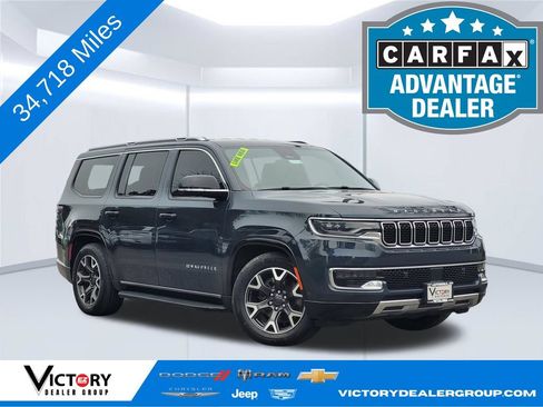 Used 2023 Jeep Wagoneer Series III AWD/4WD image 1
