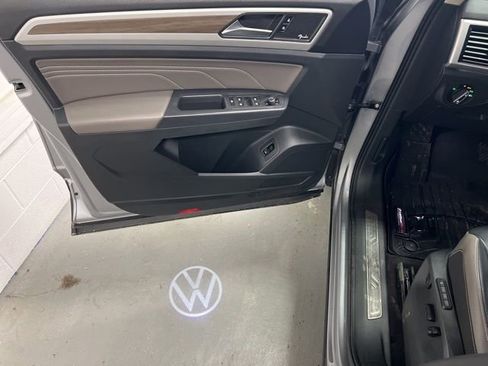 Used 2021 Volkswagen Atlas SEL Premium AWD/4WD image 10