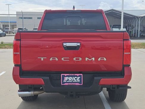 Used 2024 Toyota Tacoma Limited w/ Limited Package (LT) image 7
