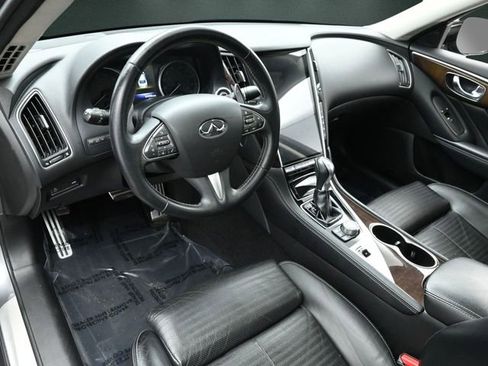 Used 2015 INFINITI Q50 Sport w/ Deluxe Technology Package image 10