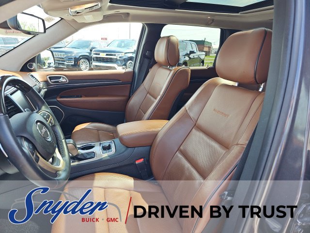 Used 2016 Jeep Grand Cherokee Summit AWD/4WD image 11