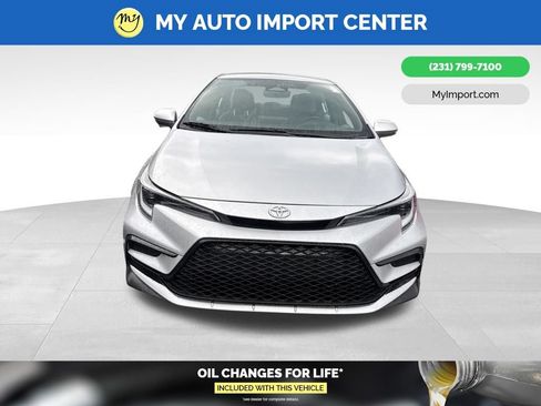 Used 2023 Toyota Corolla SE FWD image 2