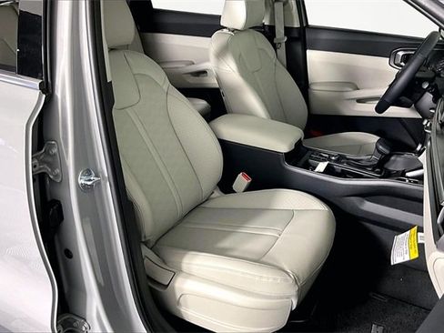 New 2026 Kia Sorento S image 12