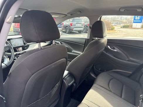 Used 2018 Hyundai Elantra GT image 20