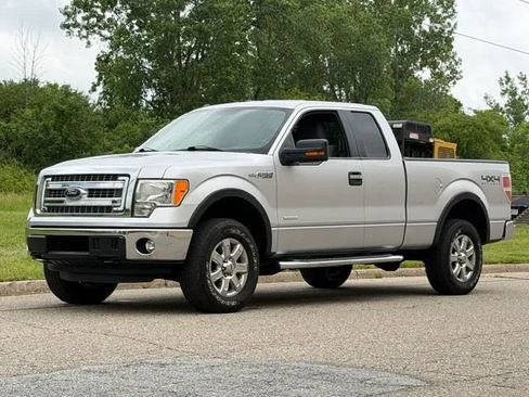 Used 2013 Ford F150 XLT w/ XLT Chrome Pkg AWD/4WD image 5