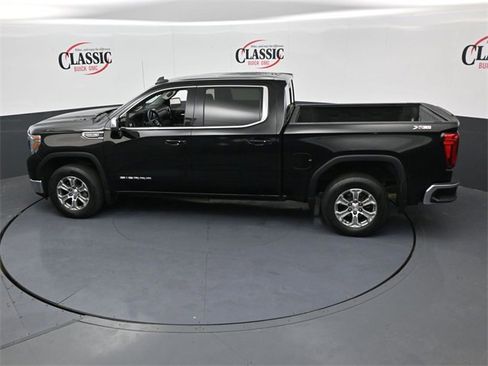 Used 2020 GMC Sierra 1500 SLE w/ SLE Value Package image 15