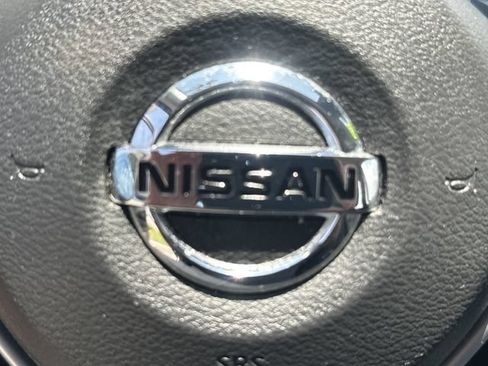 Used 2021 Nissan Rogue Sport SV FWD image 26