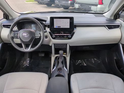 Certified 2023 Toyota Corolla Cross LE AWD/4WD image 14