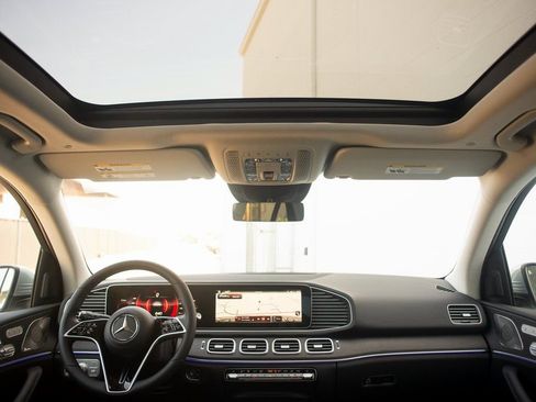 Used 2025 Mercedes-Benz GLE 350 4MATIC image 29