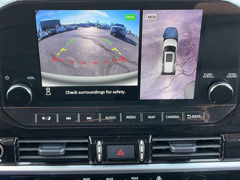 Used 2024 Nissan Pathfinder SL image 24