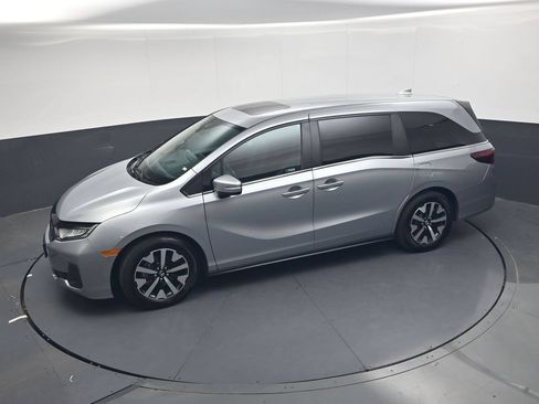 Used 2025 Honda Odyssey EX-L image 26