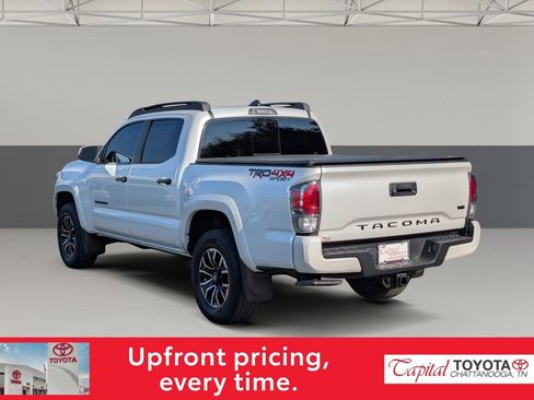 Used 2023 Toyota Tacoma TRD Sport AWD/4WD image 7