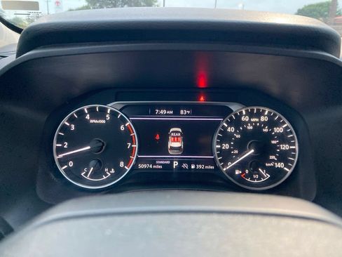 Used 2025 Nissan Rogue SV FWD image 14