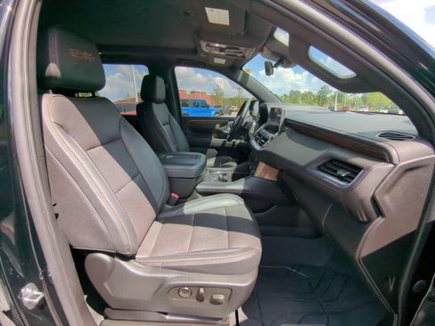 Used 2023 Chevrolet Tahoe High Country AWD/4WD image 36