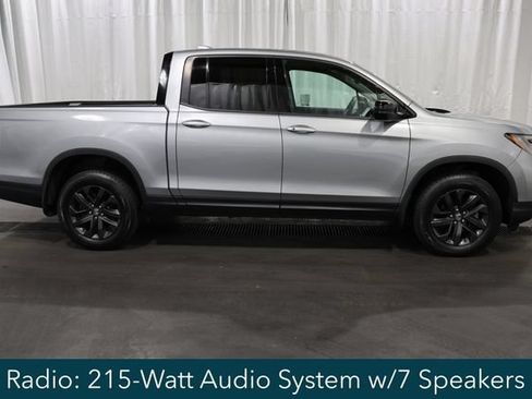 Used 2023 Honda Ridgeline Sport image 2