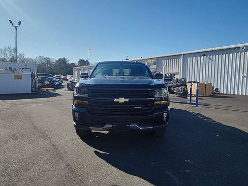 Used 2018 Chevrolet Silverado 1500 LT w/ All Star Edition image 5