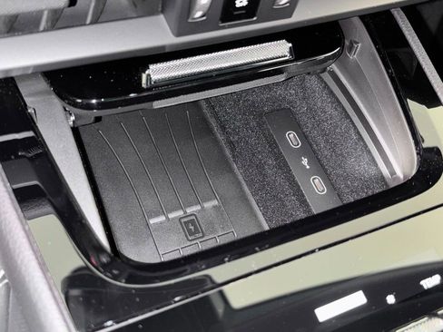 Certified 2026 Porsche Cayenne S image 32