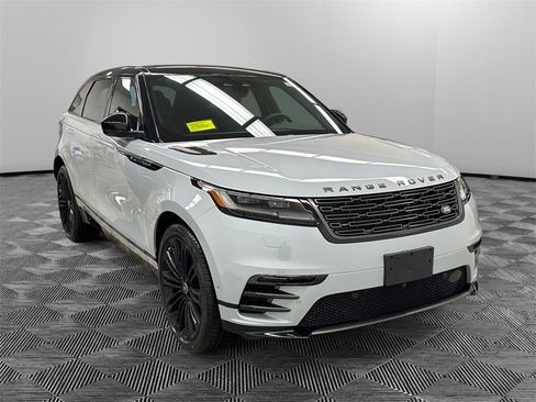 New 2026 Land Rover Range Rover Velar Dynamic SE image 7