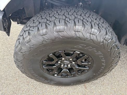 Used 2024 Ford Bronco Raptor AWD/4WD image 9