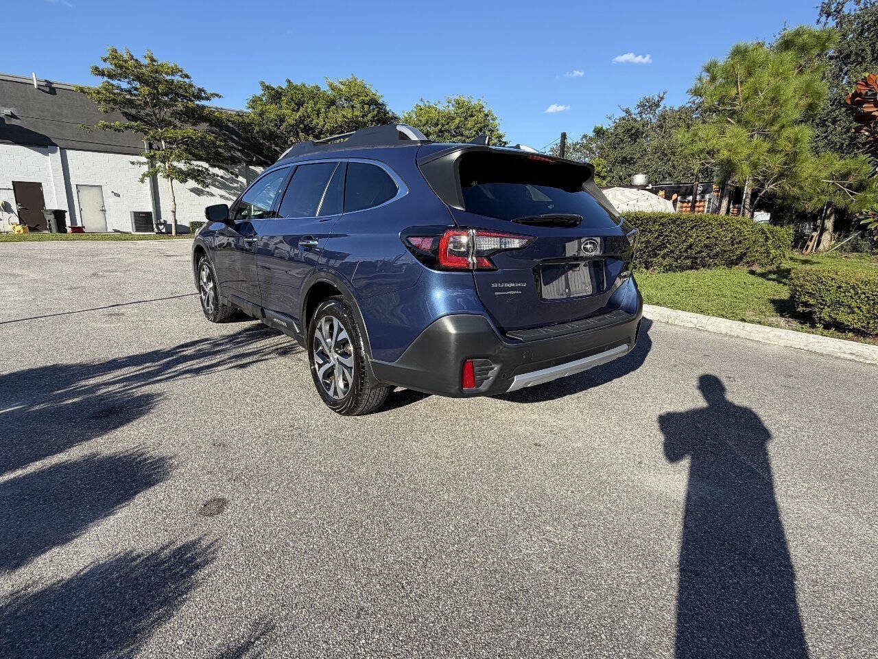 Used 2021 Subaru Outback Touring w/ Popular Package #2 AWD/4WD image 5