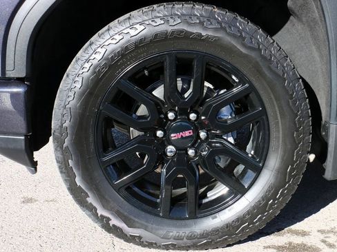 Used 2024 GMC Sierra 1500 Elevation image 13