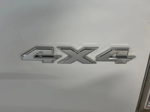 Used 2015 RAM 1500 Laramie w/ Convenience Group AWD/4WD image 13