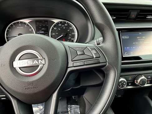 Certified 2025 Nissan Kicks Play S FWD image 12
