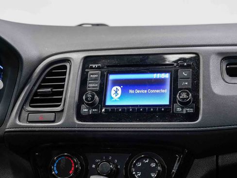 Used 2018 Honda HR-V LX image 14