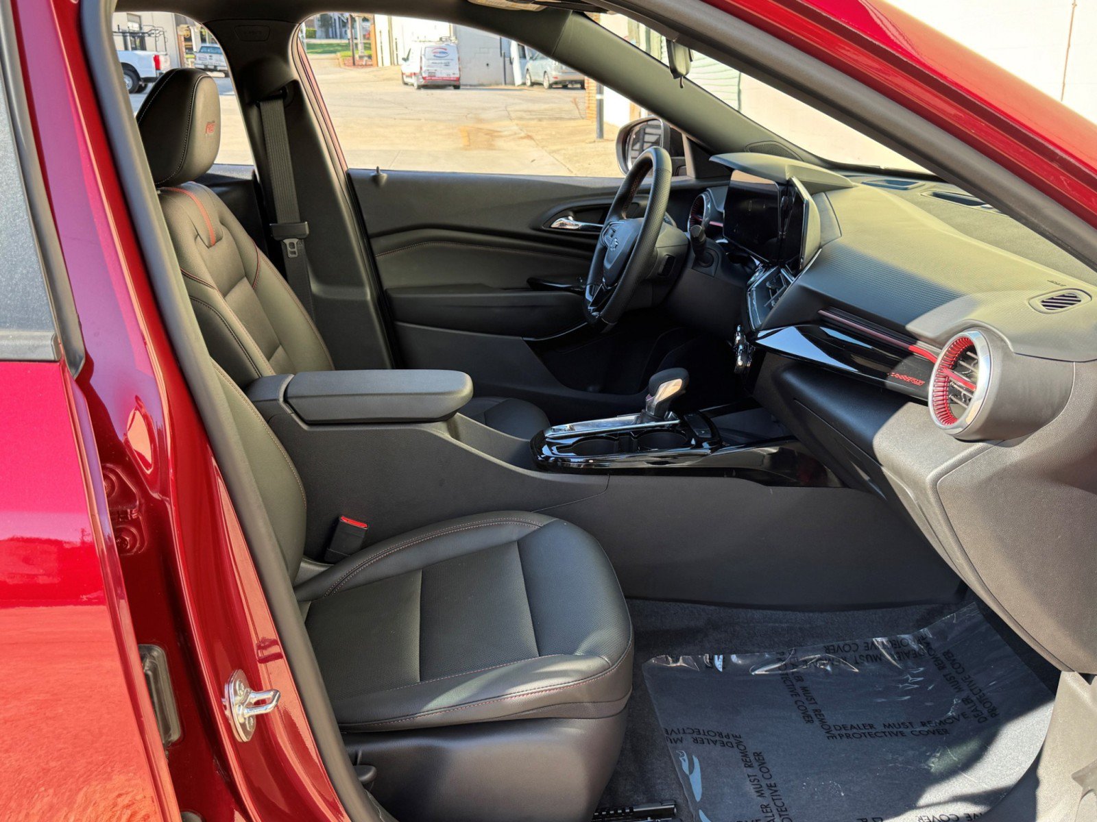 Used 2024 Chevrolet Trax RS w/ Sunroof Package FWD image 15