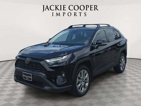 Used 2023 Toyota RAV4 XLE Premium FWD image 1