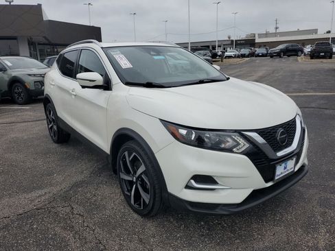 Used 2020 Nissan Rogue Sport SL AWD/4WD image 3