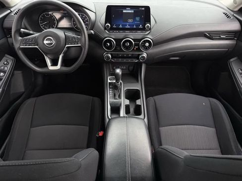 Used 2024 Nissan Sentra SV FWD image 11